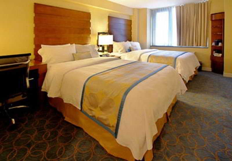 Fairfield Inn & Suites By Marriott New York Manhattan/Fifth Avenue Екстер'єр фото