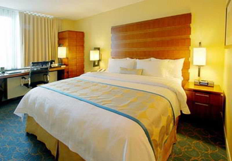 Fairfield Inn & Suites By Marriott New York Manhattan/Fifth Avenue Екстер'єр фото