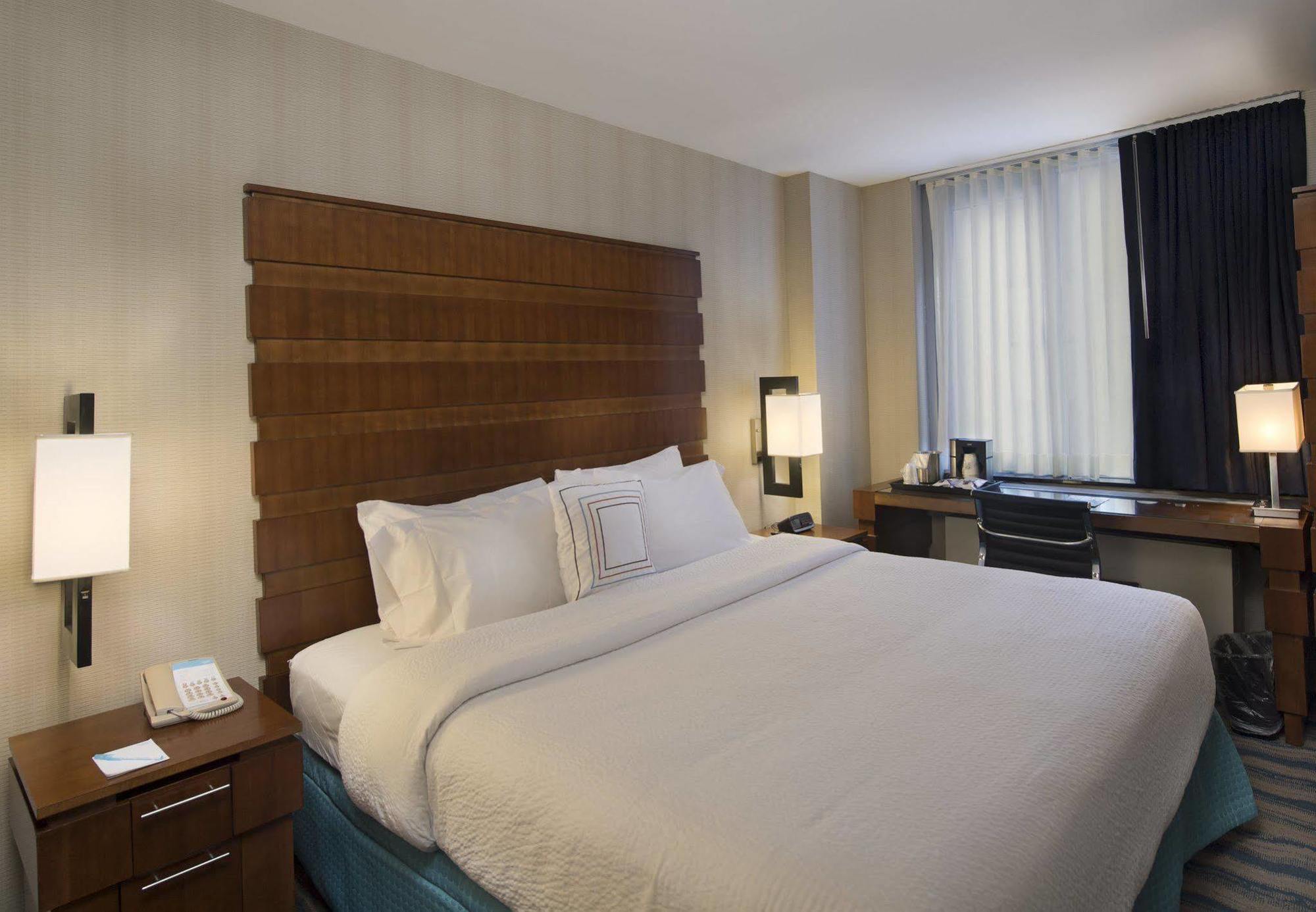 Fairfield Inn & Suites By Marriott New York Manhattan/Fifth Avenue Екстер'єр фото